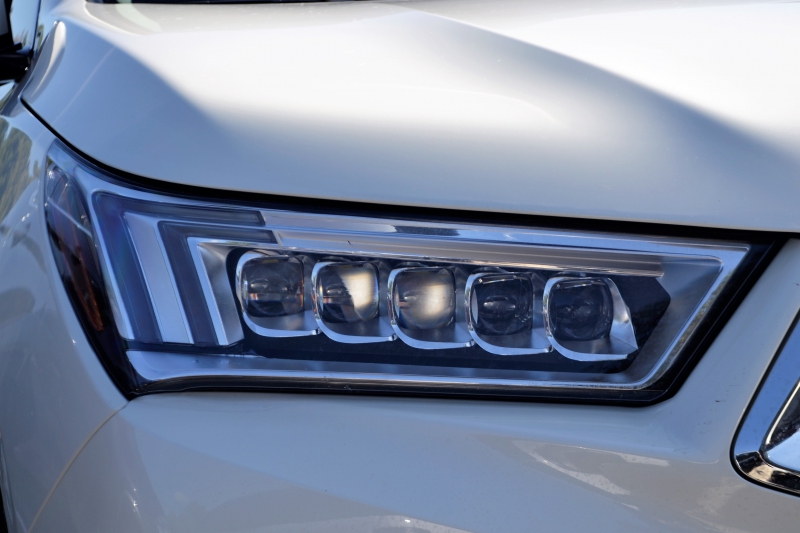 concession-auto-LE CANNET-min_acura-headlamp-2834131